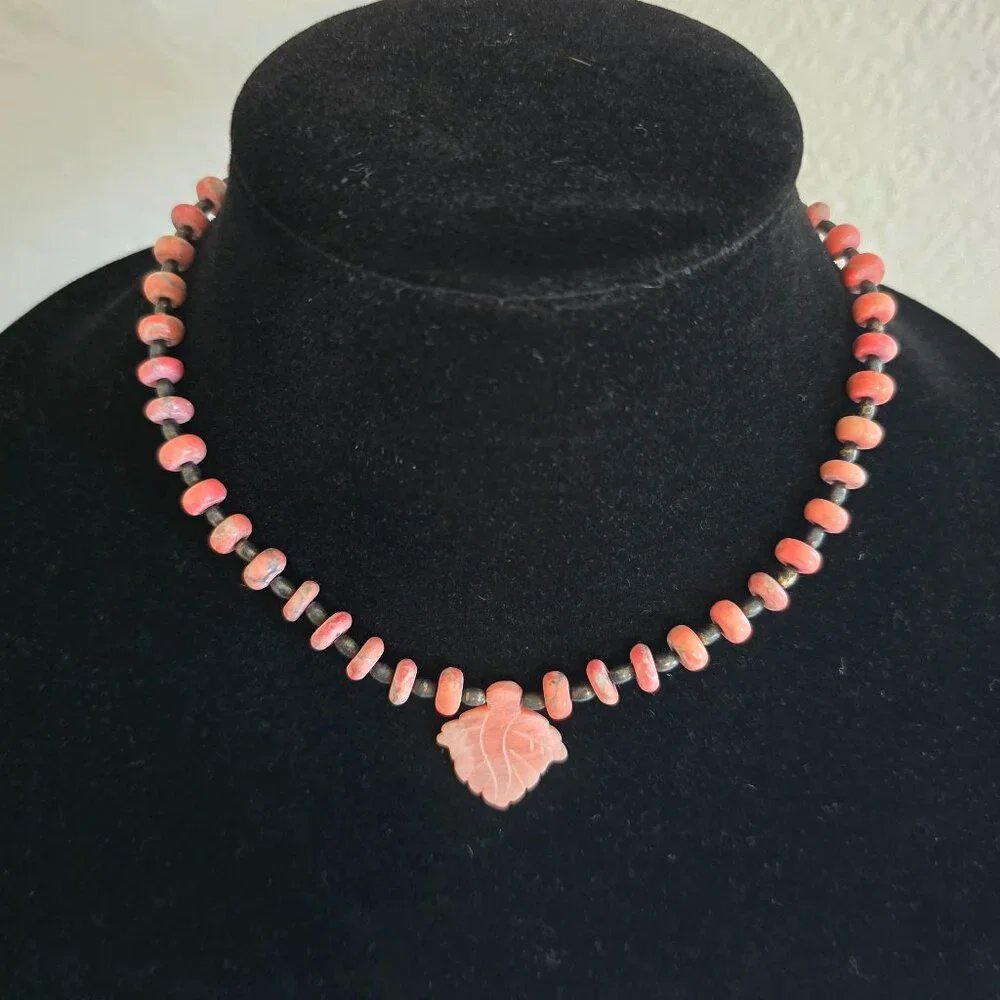 Natural Pink Rhodochrosite Etched Leaf Stone Beaded Necklace 15" - Picture 1 of 15